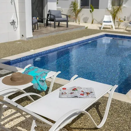 Villa Alasia *