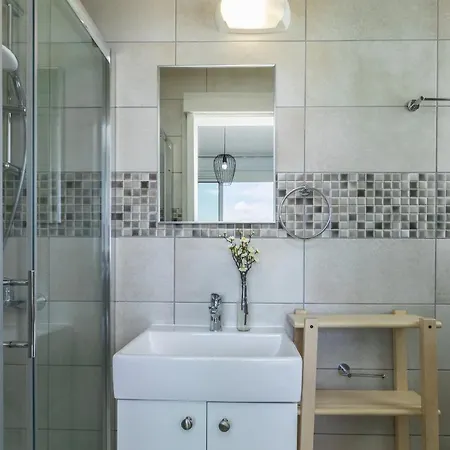 Alasia Villa